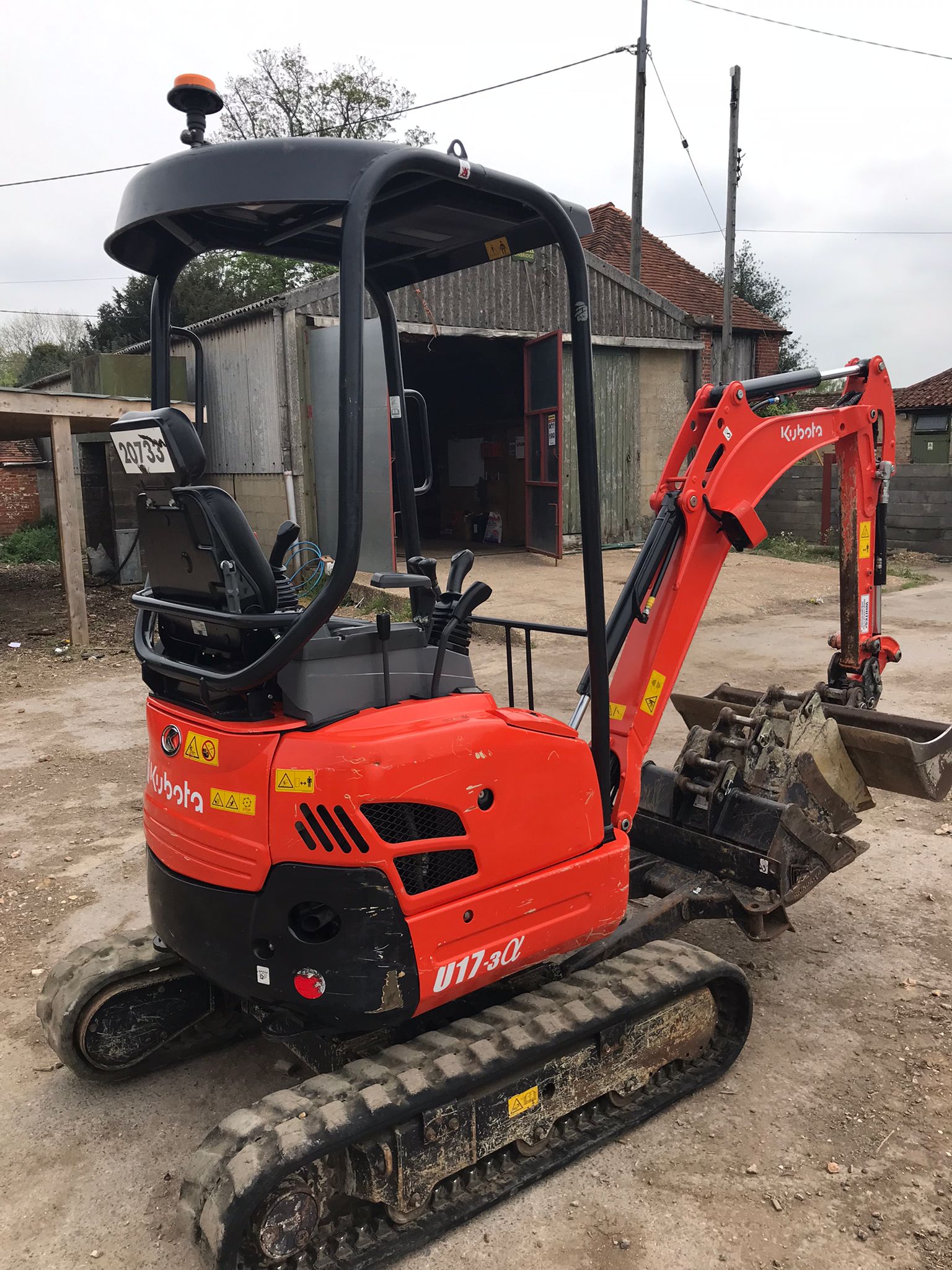 Kubota-U17-3a-2