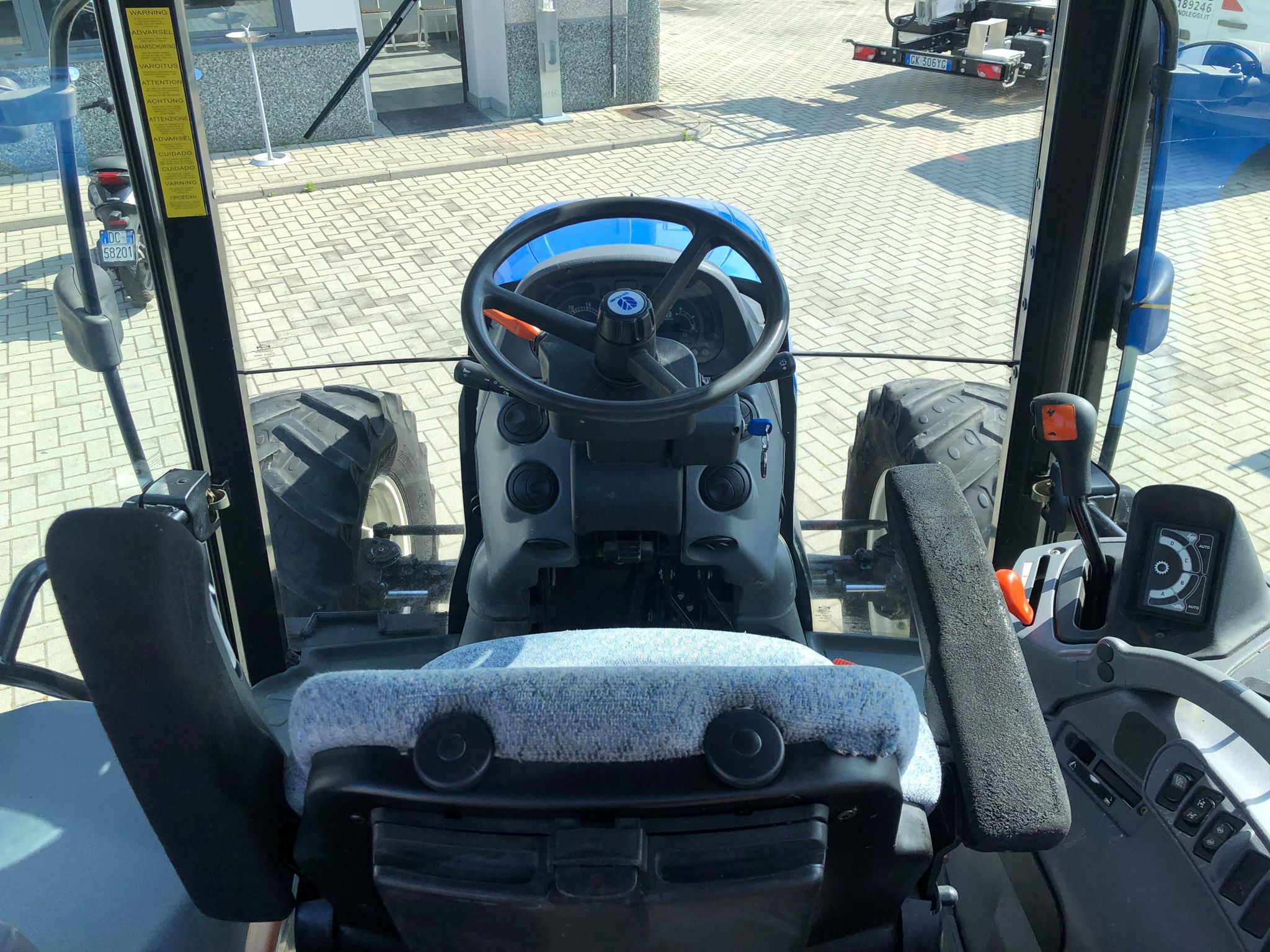 NEWHOLL (5)